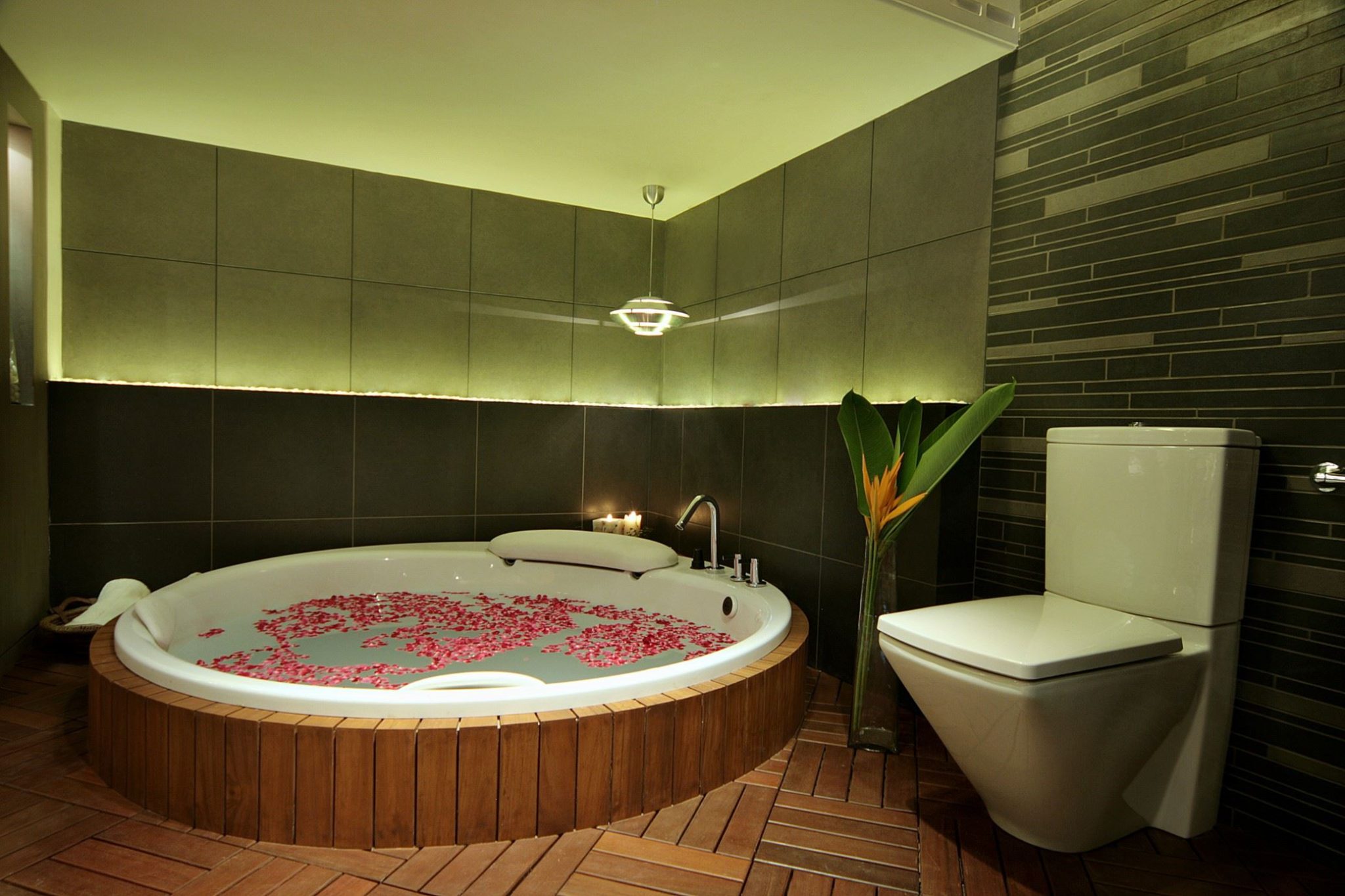 Bath Lounge – Kohler - Commercial Projects - DGA - versatile body of ...