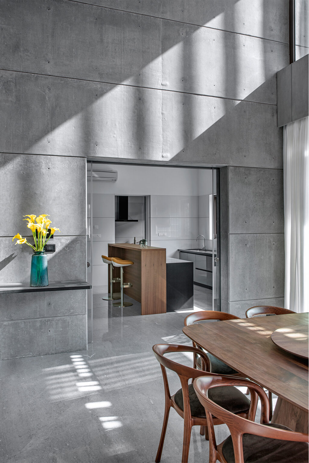 Ankit Shah Residence - Residential Projects - a balance between natural ...